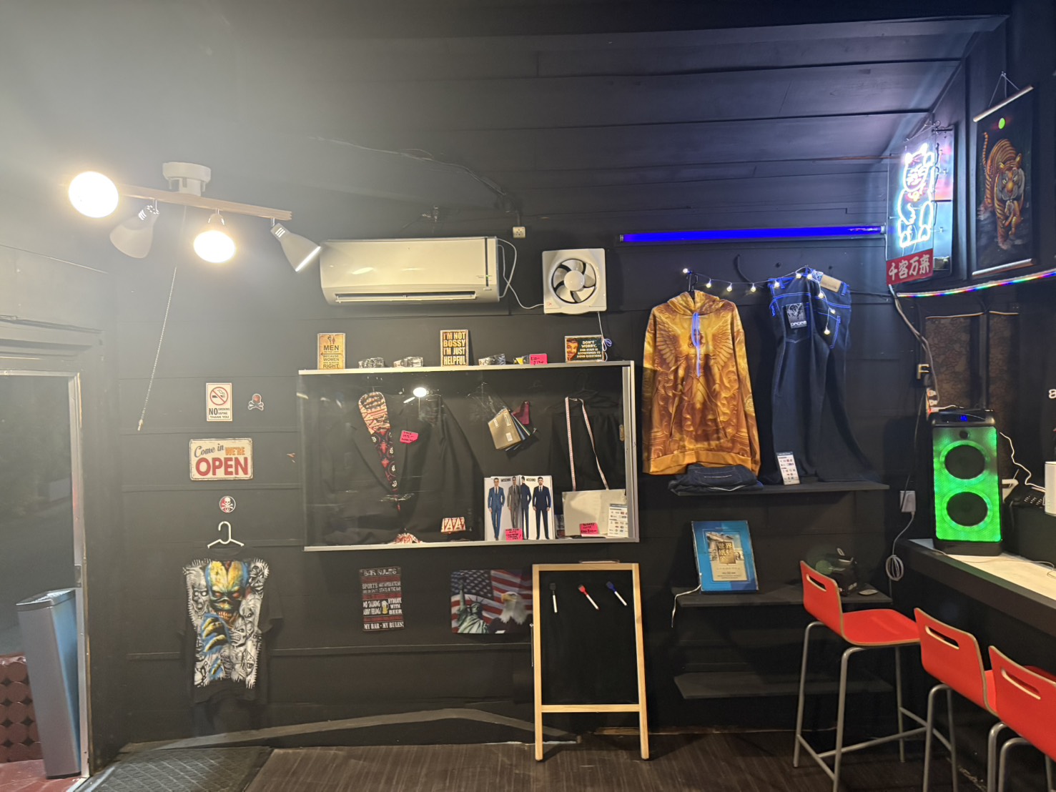 沖縄金武町のパーティールームデラックス Party room Deluxe